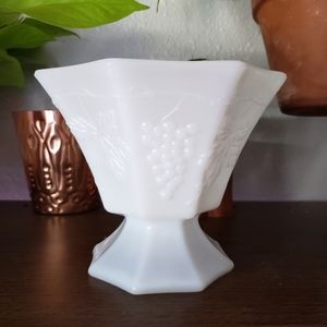 Vintage milk grass grape pedestal candy dish